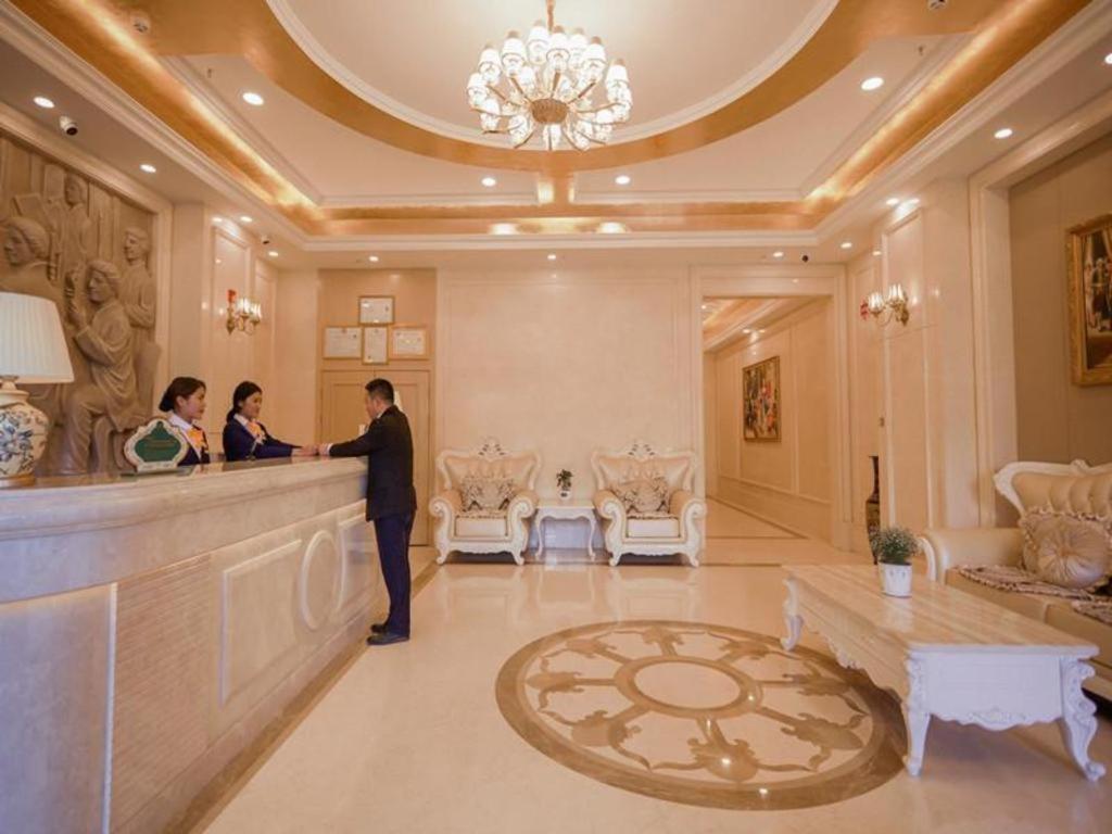 Vienna Hotel Qinghai Yushu Tangfan Avenue المظهر الخارجي الصورة